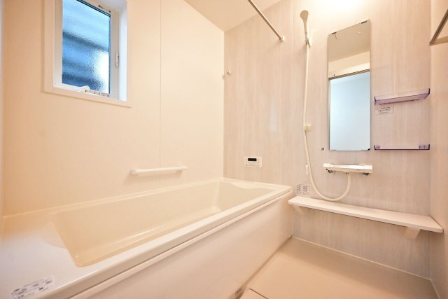 ファーストタウン安倉北1丁目新築一戸建て│3SLDK+駐車2台可の浴室