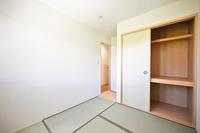 ファーストタウン安倉北1丁目新築一戸建て│3SLDK+駐車2台可の和室