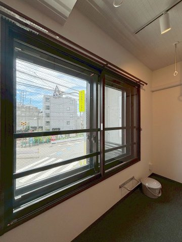 「防音マンション」ラシクラス新宿中井の設備|防音室の窓も3重サッシ仕様になります！
