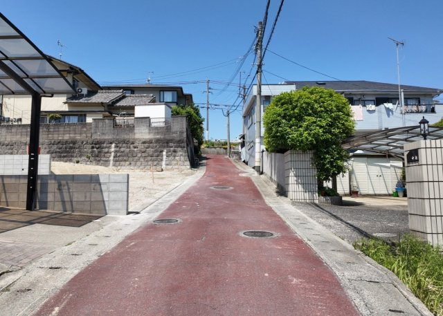 【土地】福岡市南区屋形原3丁目(A号地)の前面道路含む現地写真
