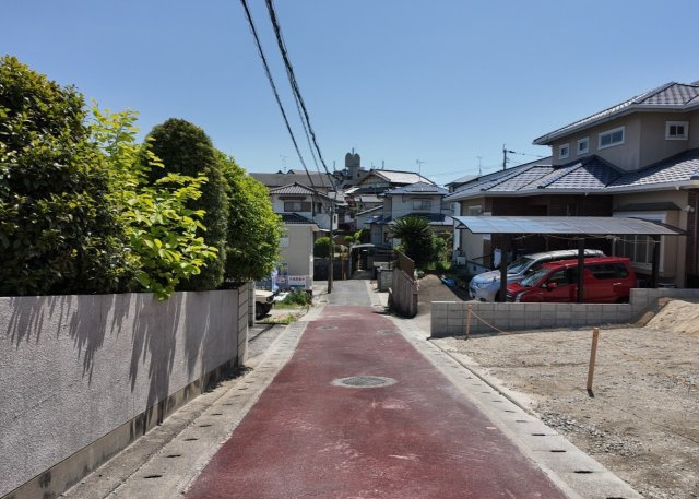 【土地】福岡市南区屋形原3丁目(A号地)の前面道路含む現地写真