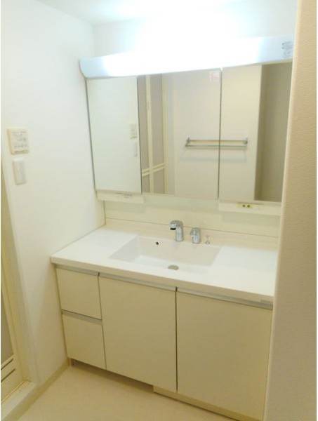 サムティレジデンス東山公園の洗面所