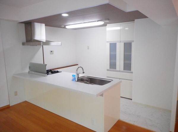 サムティレジデンス東山公園のキッチン