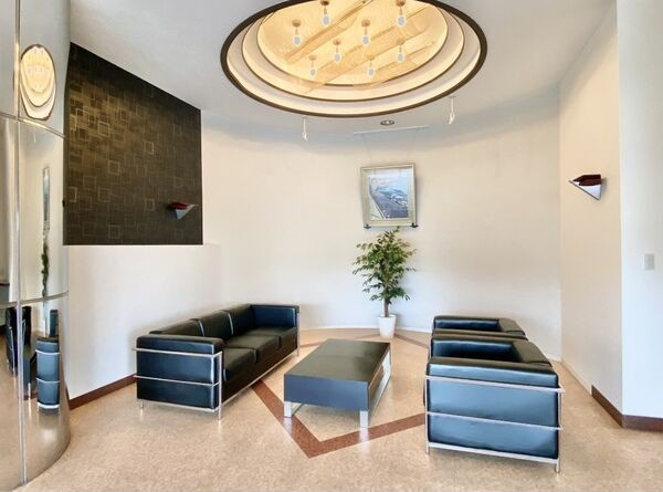 サムティレジデンス東山公園のロビー