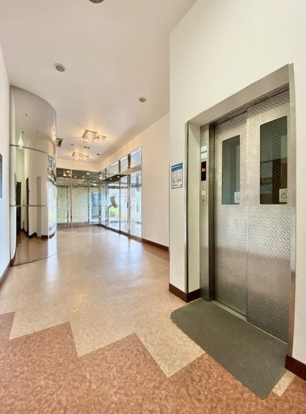 サムティレジデンス東山公園のロビー