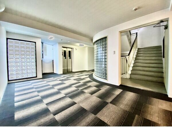 サムティレジデンス東山公園のロビー