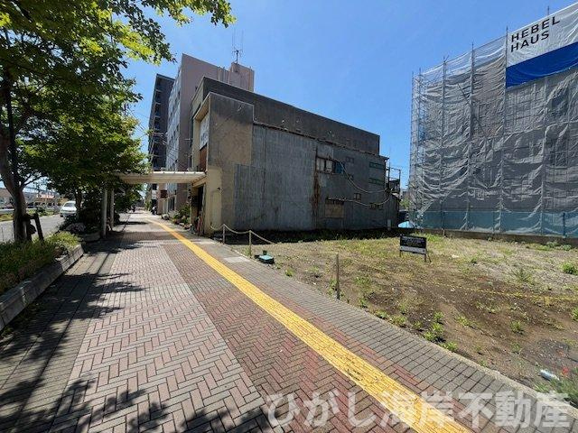 平塚市錦町　売地の前面道路含む現地写真|現地外観