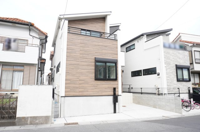 越谷市大字上間久里 未入居戸建の外観