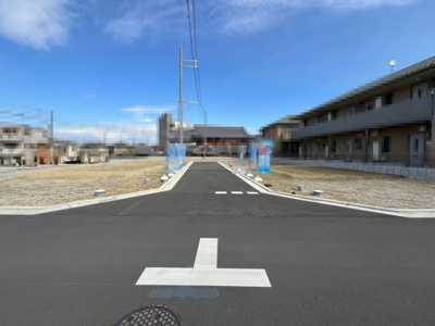 【外観】 | 土塔町　売土地　全１１区画 | 【建築条件無】
 建築条件が無いのでお好きなハウスメーカーで建築可能です♪