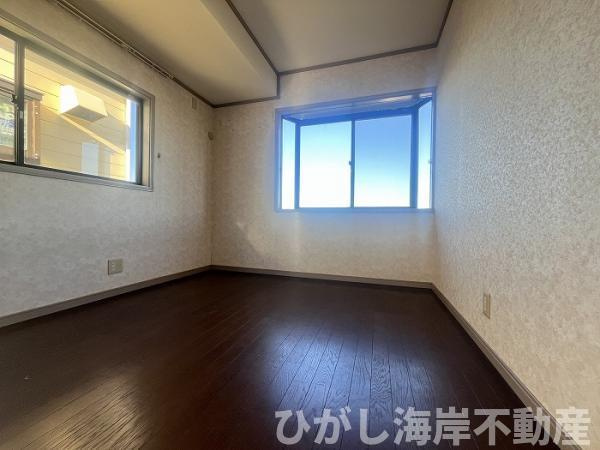 藤沢市鵠沼藤が谷４丁目　中古戸建の寝室|新規リフォーム前　5帖　洋室