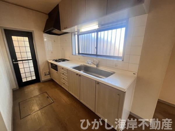 藤沢市鵠沼藤が谷４丁目　中古戸建のキッチン|新規リフォーム前　システムキッチン 