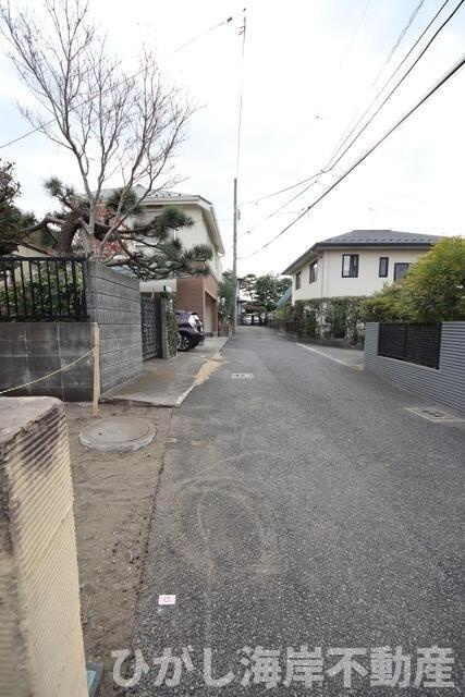 茅ヶ崎市東海岸南３丁目　売地の前面道路含む現地写真|現地外観