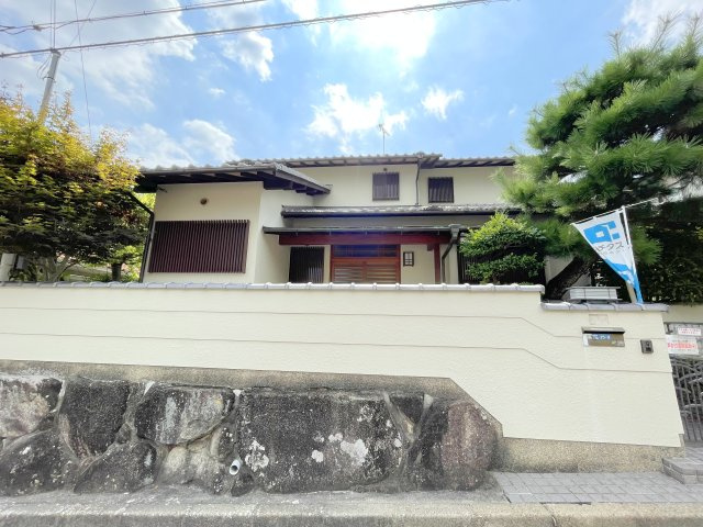 奈良市松陽台2丁目戸建て