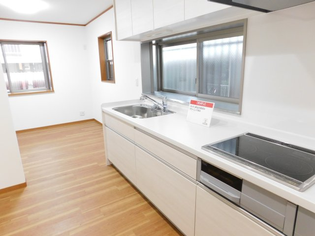 名古屋市中村区横井１丁目の中古一戸建のキッチン|◇キッチン◇　　広くて使いやすいキッチンで家事にゆとりができます♪　　