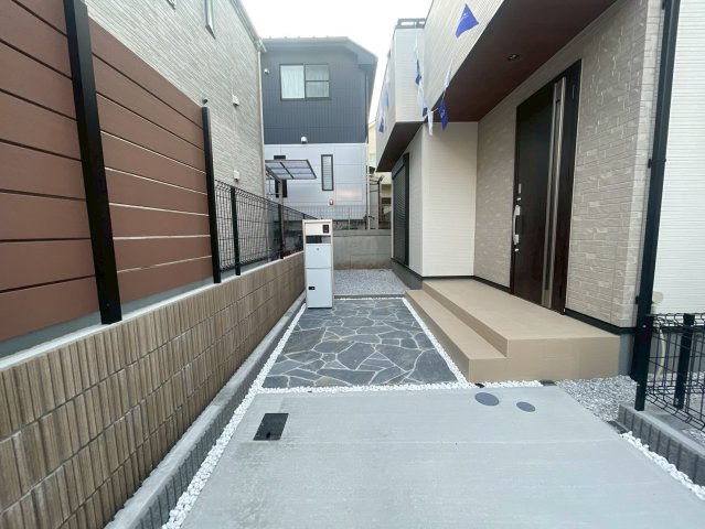 横浜市旭区万騎が原 新築戸建て【仲介手数料無料】カースペース2台