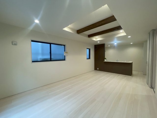 横浜市旭区万騎が原 新築戸建て【仲介手数料無料】カースペース2台