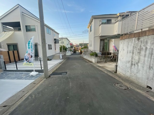 横浜市旭区万騎が原 新築戸建て【仲介手数料無料】カースペース2台