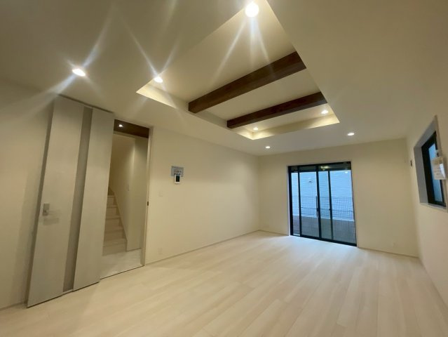 横浜市旭区万騎が原 新築戸建て【仲介手数料無料】カースペース2台