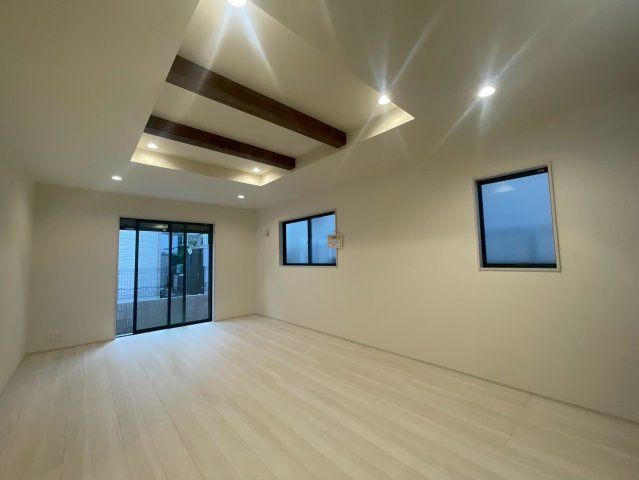 横浜市旭区万騎が原 新築戸建て【仲介手数料無料】カースペース2台