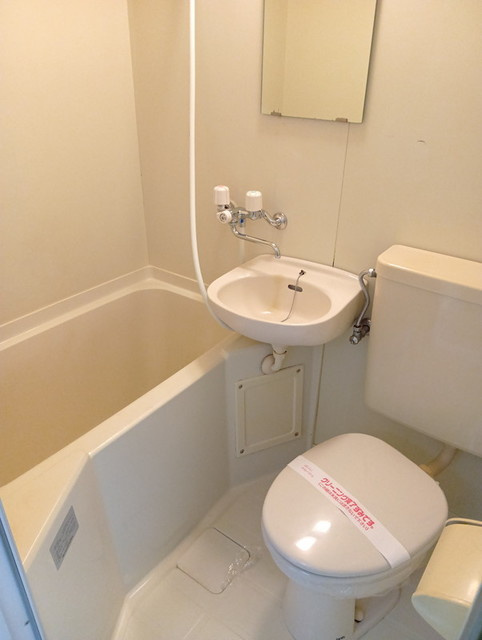 フォースアベニューの浴室