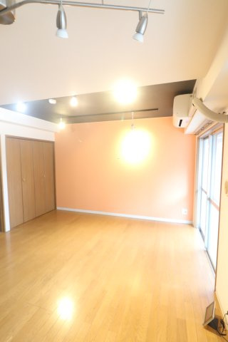 グランディオSKの居間・リビング