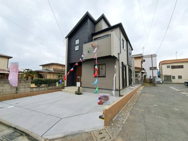 入間郡三芳町大字藤久保の新築一戸建の外観|公園と緑に囲まれた閑静な住宅街 将来の家族構成に対応可能な可変型プラン採用! 潤いある快適生活を愉しむ洗練された住まいを提供します。