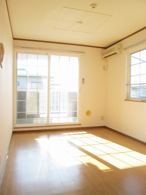 ア・ラ・モード　Ⅱの居間・リビング|居室・リビング