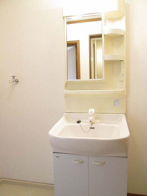 ア・ラ・モード　Ⅱの洗面所|洗面所