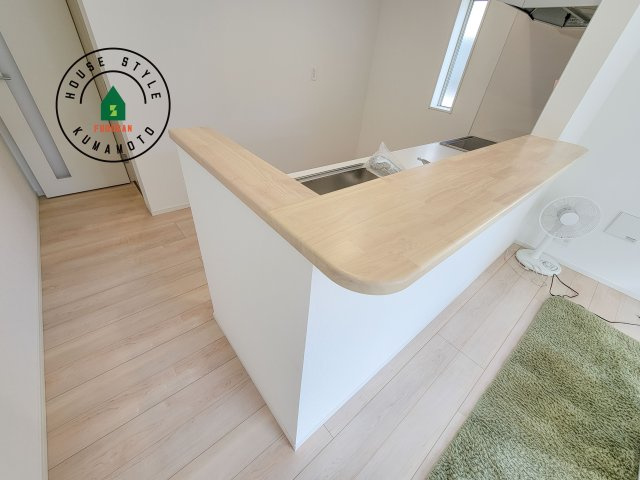 宇土市宮庄町第1-2棟（2号棟）のダイニング|ダイニングとリビングのメリハリが付けやすい空間設計になっています。