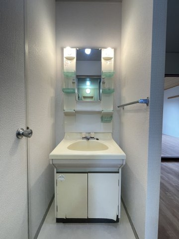 冬築タウン・パートⅡF棟の洗面所