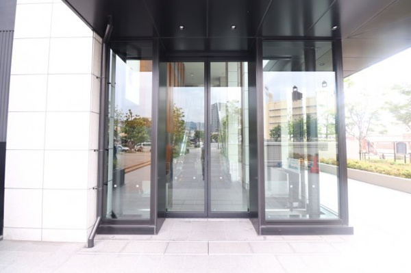 【エントランス】