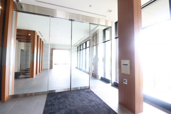 【エントランス】