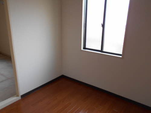 クレスコC棟の居間・リビング