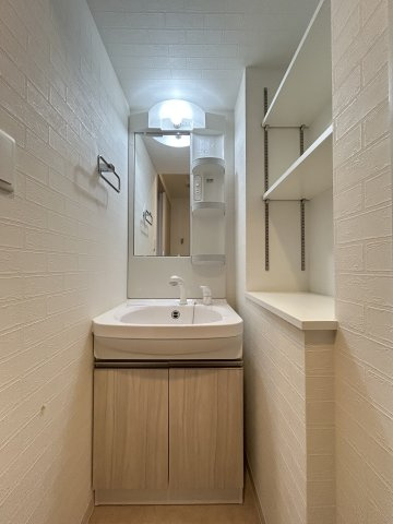 ヴィラ・セレーノ玉造本町(旧:ルネフラッツ玉造本町)の洗面所