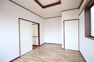 【洋室】 | 村上（入山瀬）戸建