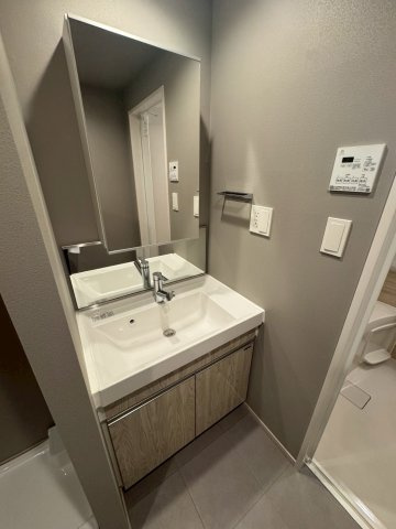 【独立洗面台】