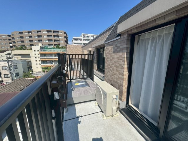 【バルコニー】