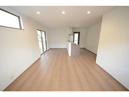 広島市東区上温品４丁目 の居間・リビング