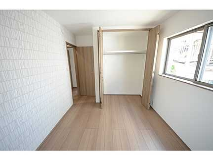 広島市東区上温品４丁目 の洋室