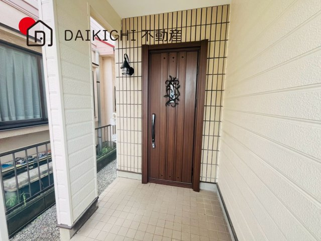 【玄関】 | 鴻巣市宮地2丁目　中古戸建