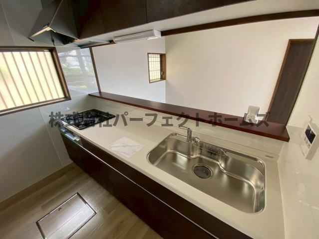 香里ヶ丘11丁目戸建　賃貸のキッチン|お料理しやすいキッチンです