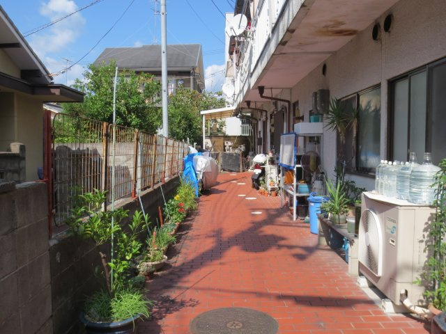 【前面道路含む現地写真】 | 山科区椥辻中在家町　中古テラスハウス