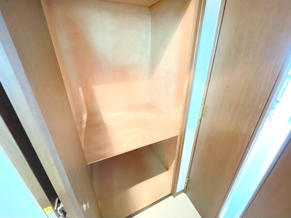 アスール江坂の収納