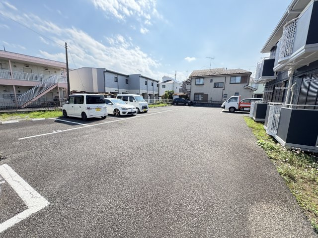 ビーミングの駐車場