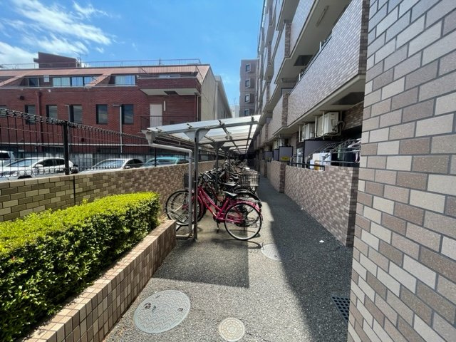 南与野ｻﾆｰｺｰﾄのその他共用部分|自転車置き場