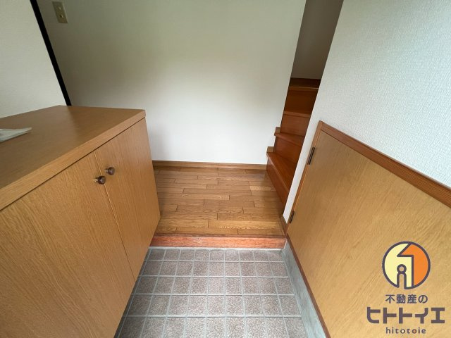 メゾネット山ノ井の玄関|シンプルで使いやすい玄関です