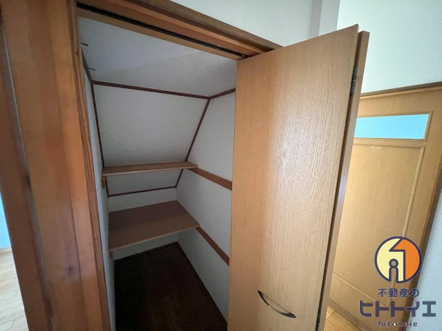 メゾネット山ノ井の収納|階段下収納です♪