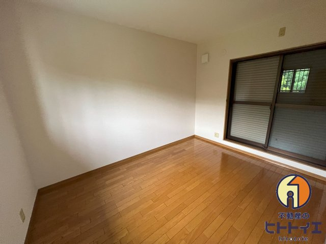 メゾネット山ノ井の洋室|スタンダードな洋室です