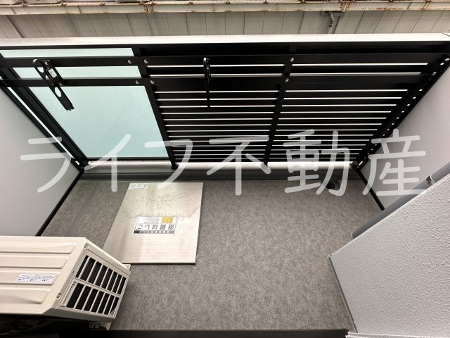 S-RESIDENCE小阪azureのバルコニー