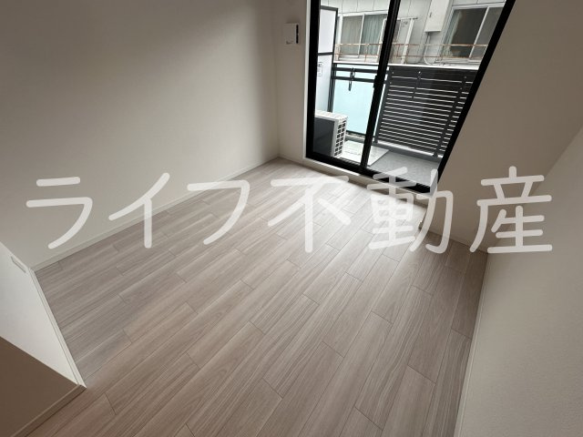 S-RESIDENCE小阪azureの居間・リビング